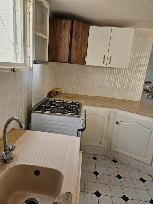 Hadhri Appartement 토져 외부 사진