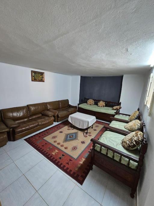 Hadhri Appartement 토져 외부 사진